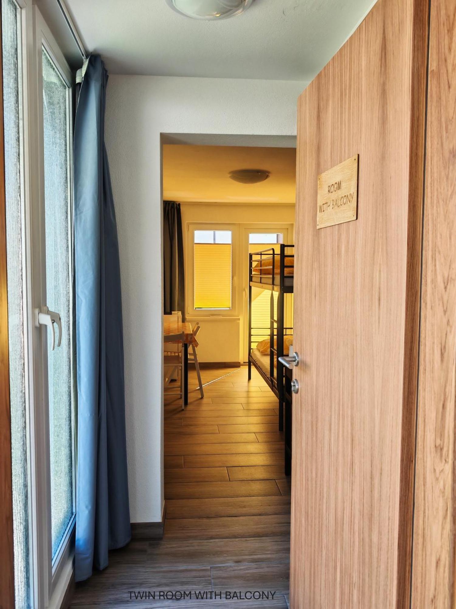 Apartment And Room Anica トールミン エクステリア 写真