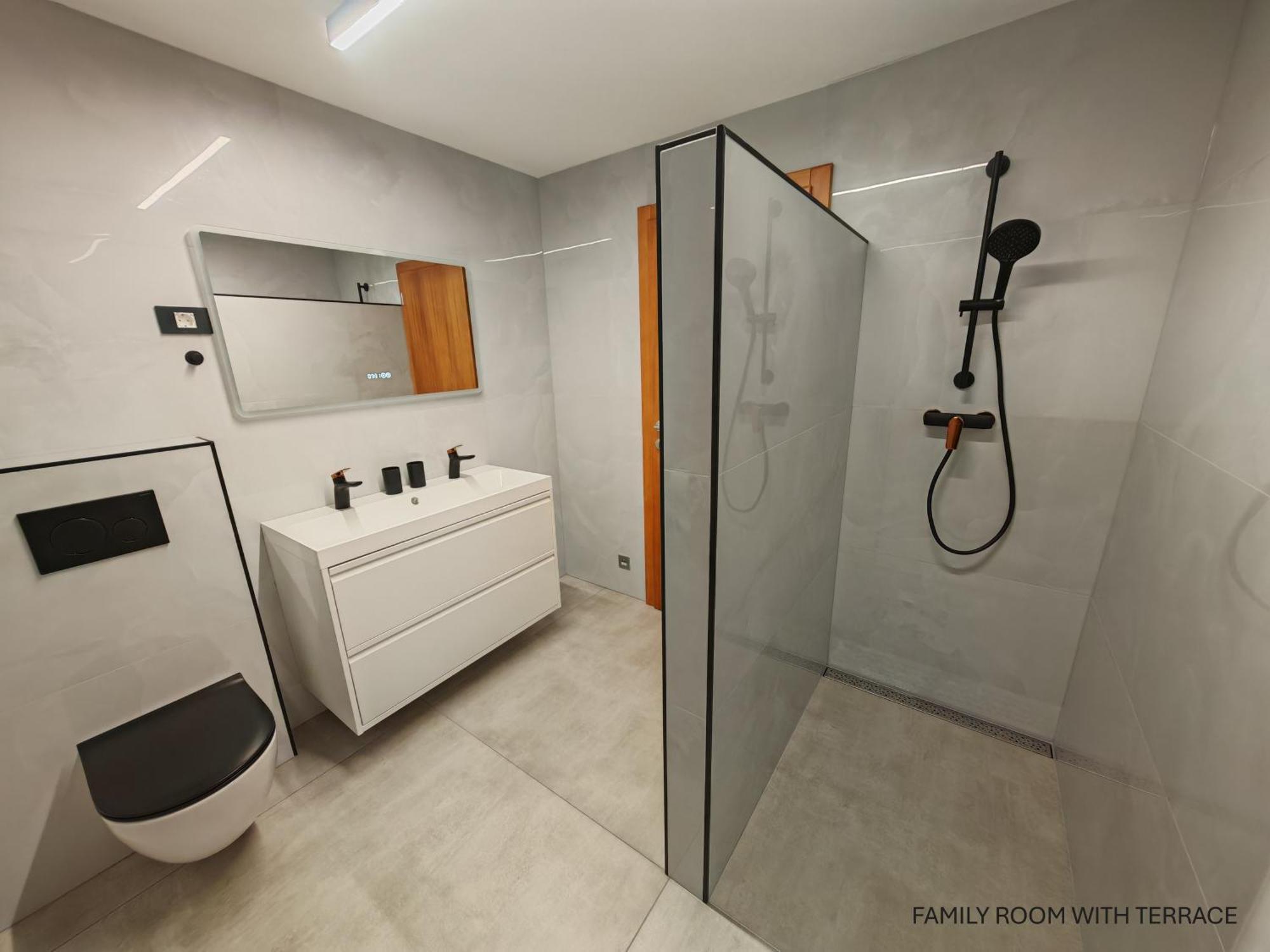 Apartment And Room Anica トールミン エクステリア 写真